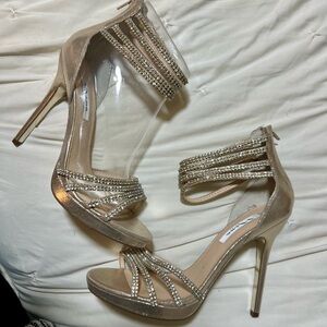 Gorgeous New Gold Dressy Platform Sandals/ Nina Size 11